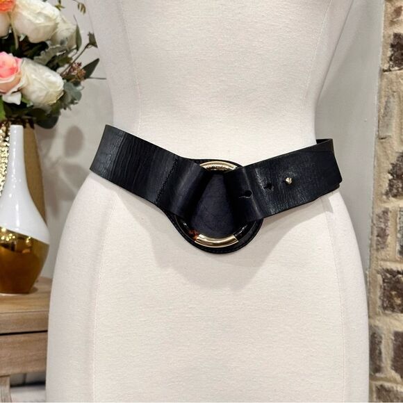 MICHAEL Michael Kors Women’s O-Ring Leather Belt in the Size Medium in Black - Picture 4 of 7